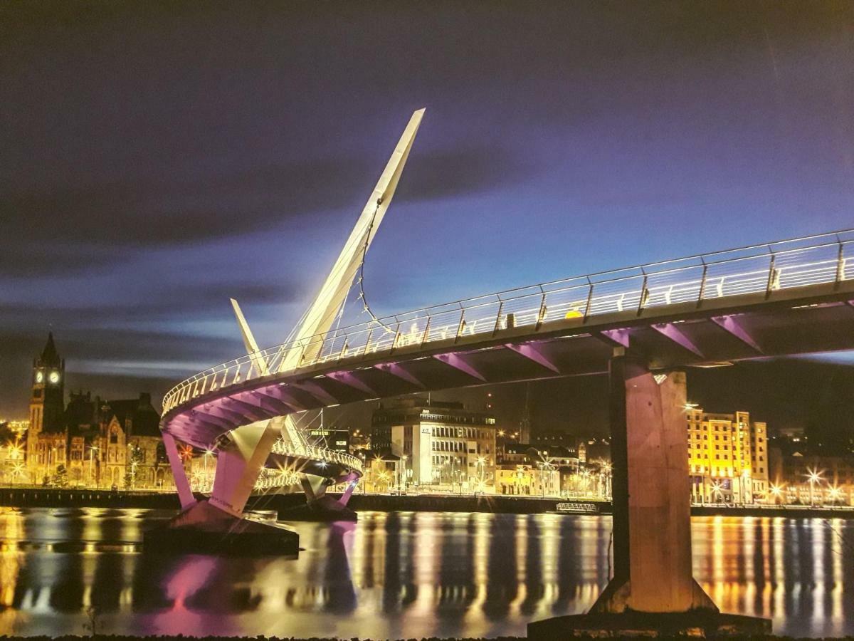 Bridge House Derry City Townhouse Central Free Parking Villa Exterior photo